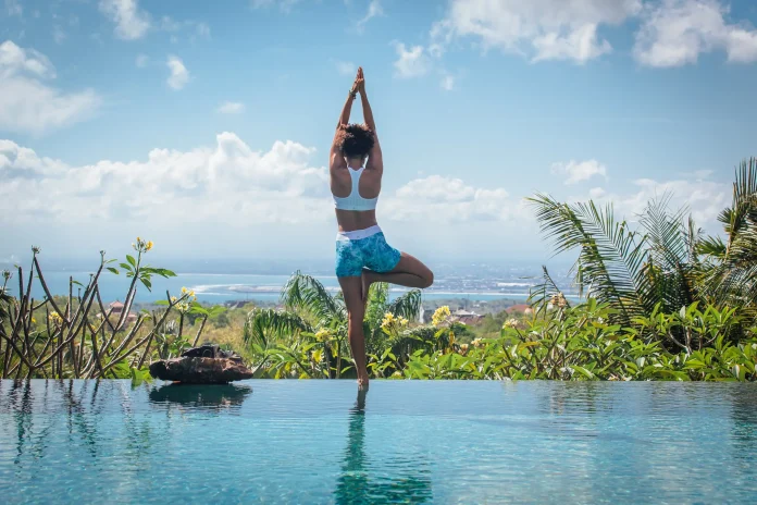 Reisezeit Bali empfiehlt die Nebensaison; Bratpfannen bieten Küchen-Saisonalität