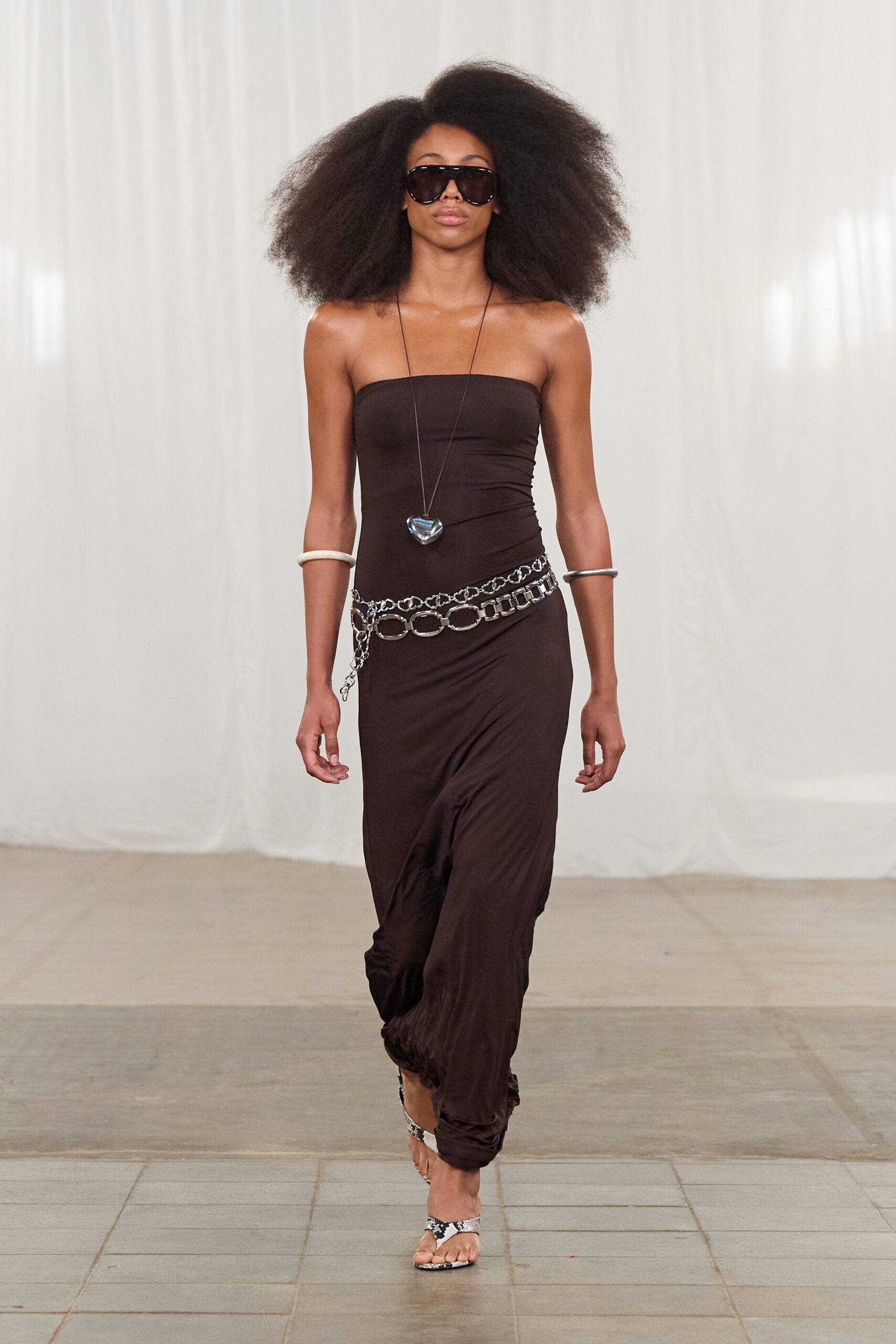 Repetitive Accessory Style - Rotate Pieces for Fresh Looks